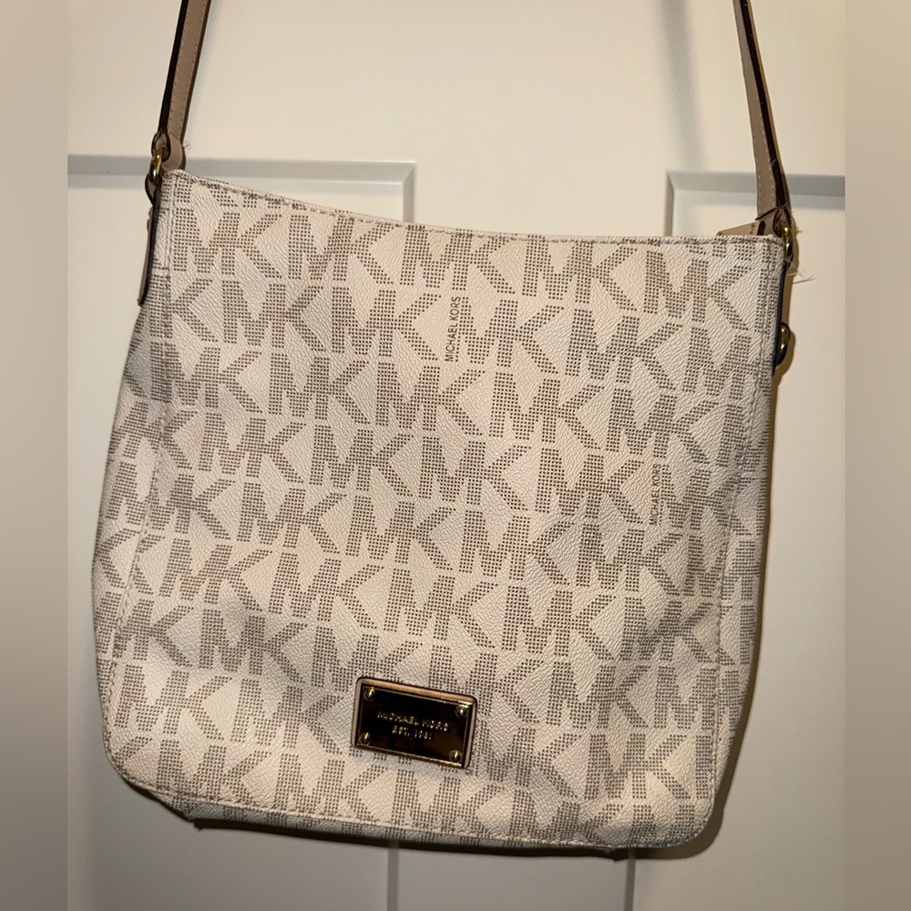 Michael Kors Crossbody Bag